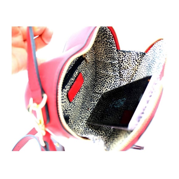 RED Heart Shape Girls Womens Vegan Leather Small Handle Satchel Crossbody Purse - Picture 6 of 8